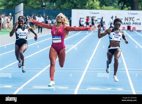 Sha Carri Richardson USA Wins The Women S 200m At The 2022 NYC Grand