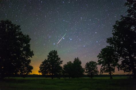 Full Moon May Outshine Perseid Meteor Shower This Week