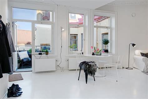 See all 3,699 one bedroom apartments currently available for rent in florida. Small One-Room Apartment Showcasing An Ingenious Layout