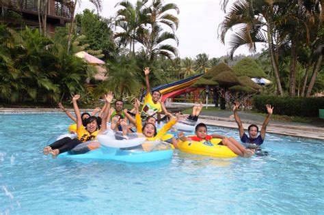 Harga tiket masuk sudah termasuk penggunaan semua wahana yang ada di area water park. Harga Tiket Masuk Cafless Waterpark Lombok 2020 | HTM