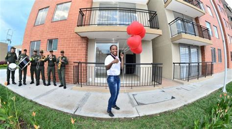 Facebook gives people the power. Alcaldía entregó vivienda a la medallista olímpica Ingrid ...