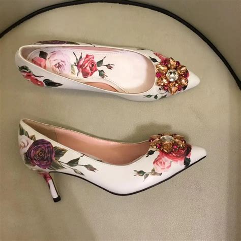 buy chic women s pointed toe pumps high quality rhinestone floral print high