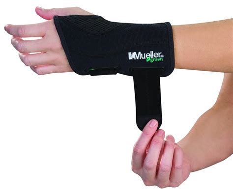 Mueller Green Fitted Wrist Brace Left Hand Largeextra Large