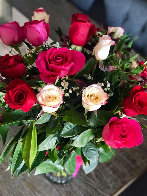 Valentine's day flowers by zara flora of east grinstead, sussex, uk. Valentine's Day Flowers from $19.99 and Valentine's Gifts ...