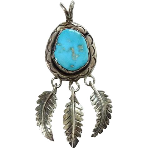 Native American Pendant Necklace Gorgeous Turquoise Stone Three Feather