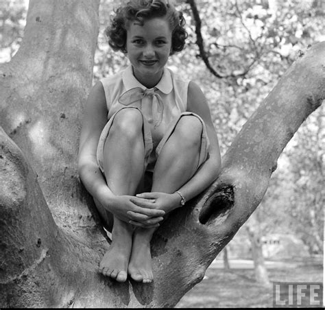 Debbie Reynoldss Feet
