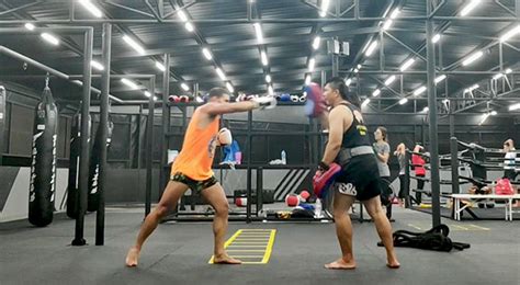 Entrenamiento De Muay Thai En Tailandia Phuket Aventuras En Tailandia 21 Franky Ouyeah