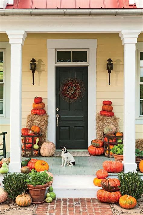 22 Festive Fall Front Porch Decorating Ideas