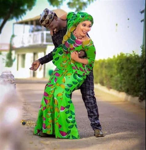 Hausa Man Slaps The Behind Of His Fiance In Sexy Pre Wedding Pictures Romance Nigeria