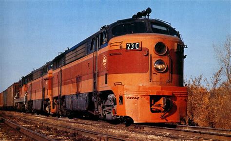 Marmarinou Milwaukee Road Fairbanks Morse Train Pictures
