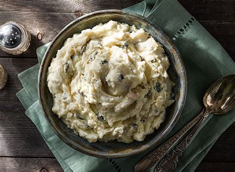 60 iconic christmas dinner recipes to fill out your whole menu. Artichoke Spinach Potatoes | Recipe | Potatoes, Publix ...
