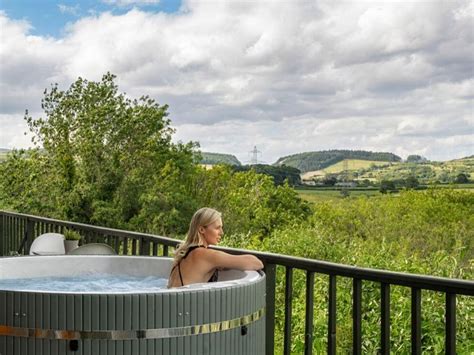 5 romantic outdoor hot tubs in ireland spas ie