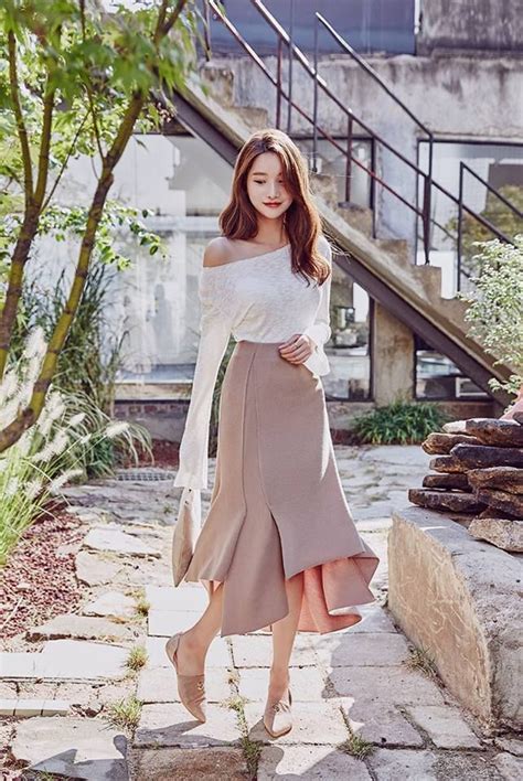 This Is Simple An Ethereal Ensemble Korean Fashion At The Maximum Follow My Pinterest At