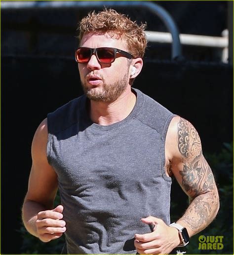 Ryan Phillippe Shows Off Toned Muscles During A Jog Photo 4452412 Ryan Phillippe Photos