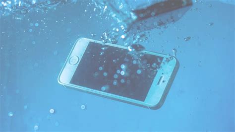How To Fix A Water Damaged Iphone That Wont Turn On