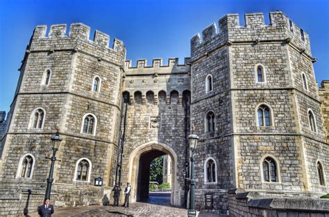 Windsorcastlemuseumenglandwindsor Castle England Free Image
