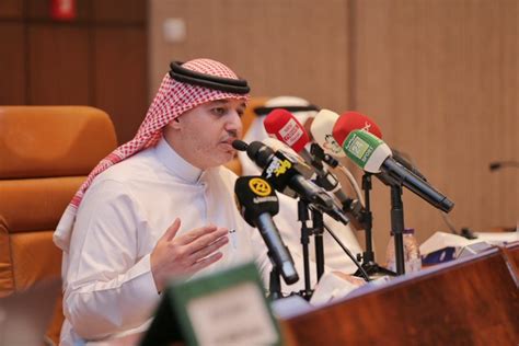 وكانت راية الجيش الجديد من قُماشٍ أحمر وسطُها هلال، وتحت الهلال صورة لِسيف أطلقوا عليها اسم «ذي الفقار» تيمُنًا بِسيف رابع الخُلفاء الراشدين الإمام علي بن أبي طالب.41 وعمل أورخان على زيادة عدد جيشه الجديد بعد أن ازدادت تبعات الجهاد ومُناجزة البيزنطيين، فاختار عددًا من. رئيس الكفاءة المالية يُوضح تفاصيل الرسائل بين الهلال ...