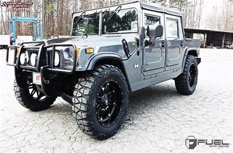 Hummer H1 Lifted Black