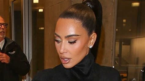 Kim Kardashian Critics Find ‘clear Proof Of Stars ‘secret Surgery As