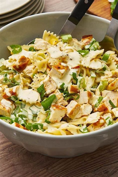 Je nachdem, was dein nudelsalat enthält, ist er eine komplette mahlzeit. Pin auf Rezepte für Salat