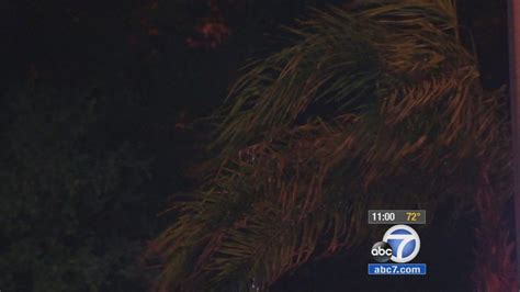 Strong Santa Ana Winds Sweep Through Southland Abc7 Los Angeles