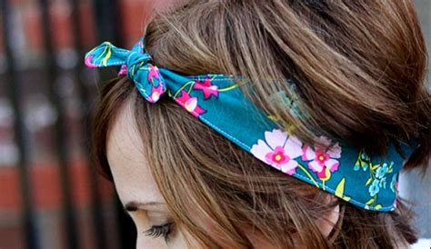 Free Pattern Knotted Fabric Headband With Elastic For A Snug Fit Sewing