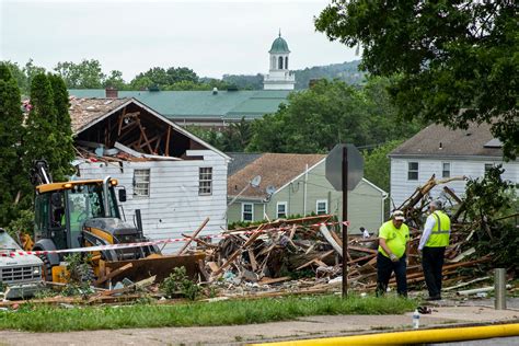 Northwest Austin family's newly purchased home explodes - oggsync.com