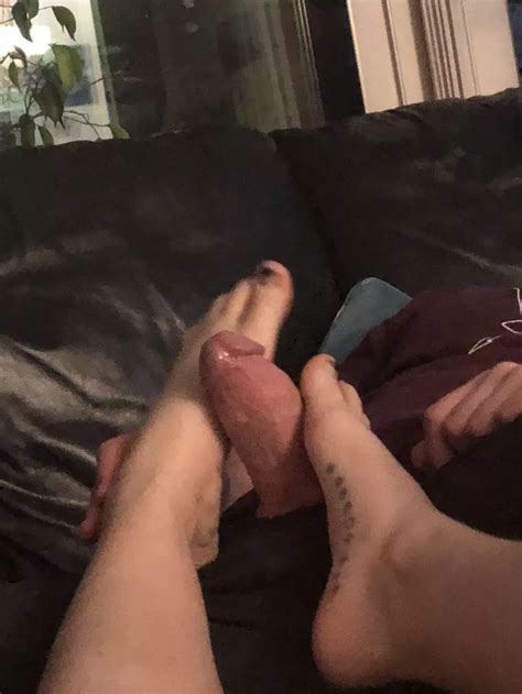 Drippy Foot Fun Nudes Footjobs NUDE PICS ORG