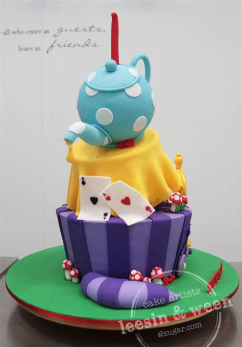 Penang Wedding Cakes By Leesin Topsy Turvy Alice In Wonderland Cake