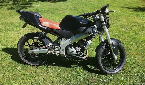 The seismic reflection analogy is often helpful: Derbi GPR 50 R Nude 50 cm³ 2011 - Pornainen - Moped ...