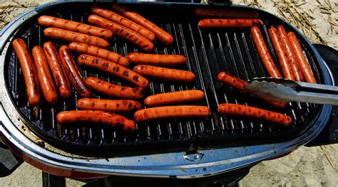 How Long To Cook Hot Dogs On The Grill Best Smokers Info