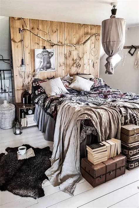 .ideas on a budget if you're on a tight budget, why not create a beautiful bohemian bedroom set by simply combining elements from several of the most famous designer bedrooms on the market? 65+ romantic boho bedroom decorating ideas for cozy sleep ...