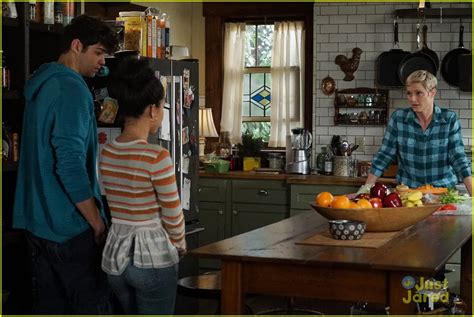 Full Sized Photo Of The Fosters Justify Stills Jesus Finds Out