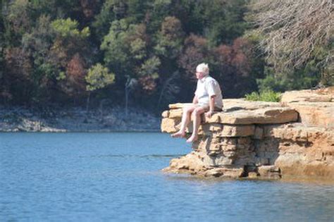 I was looking for some new fishing areas closer to h.i. Pin on Beatutiful Table Rock Lake
