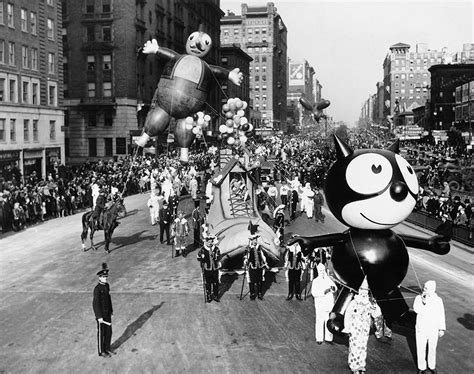 A Brief History Of The Macy S Thanksgiving Day Parade