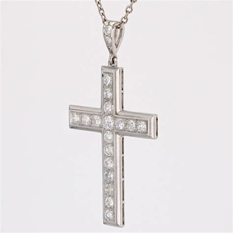 French 1930s Art Deco 170 Carat Diamond Platinum Cross Pendant For