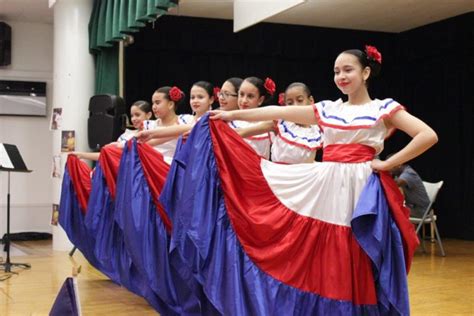 Dancing Dominican Celebration Southside United Hdfc Los Sures