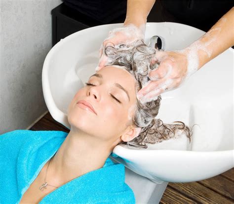 Just go through the standard shampoo+conditioner washing routine and rinse your hair well. Luxurious Hair Treatment For Frizzy & Damage Hair 😱👍💯 - Musely