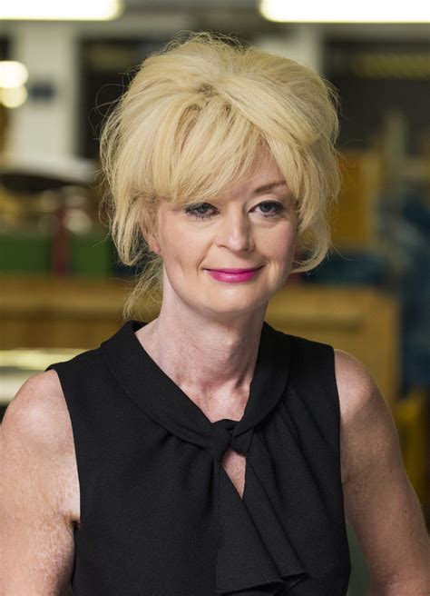 Lauren Harries On Naked Attraction How Did She Become Famous