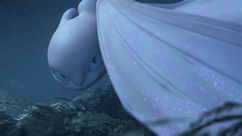 Light Fury brings heat to 'How to Train Your Dragon: The Hidden World'