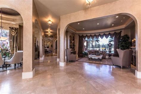 6 Jaw Dropping Man Caves Of Famous Athletes