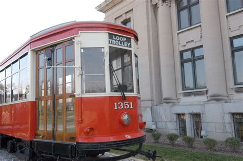 Loop Trolley Loses 1 Million From History Museum University City Mo