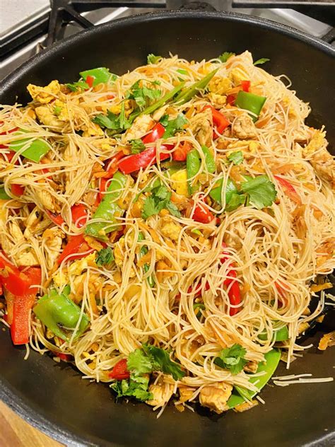 Singapore Noodles Quick Easy And Delicious Recipe