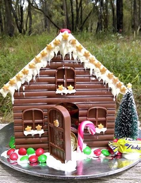 Not Strictly Gingerbread Milk Chocolate House With White