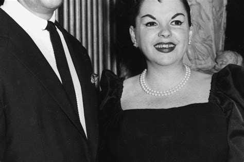 Teenage Judy Garland Was Sexually Assaulted By Wizard Of Oz Munchkins