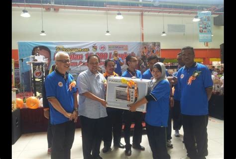 Apa saja yang tidak berhasil dilaksanakan di tahun kemarin harus berhasil di tahun yang baru. 10,000 Steps Event - Program Gaya Hidup Sihat - KIP Group ...