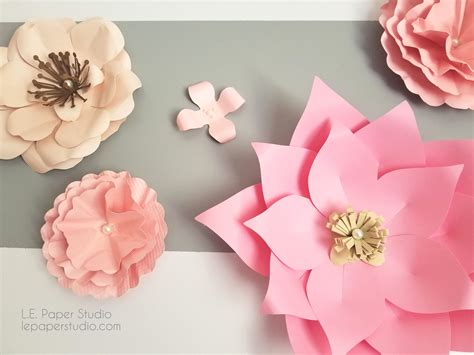 These diy ideas range from easy to expert, with inspiration for every room in your home. DIY 3d giant paper flower for nursery. Free svg template ...