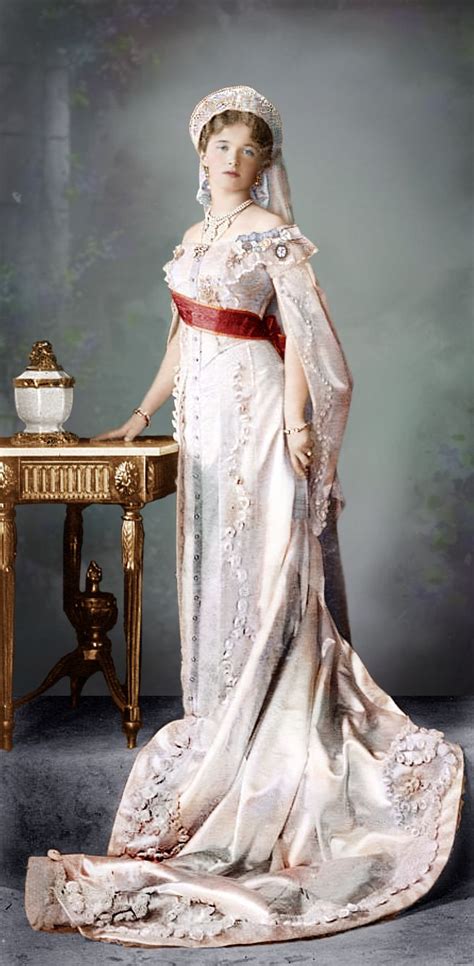 Grand Duchess Olga Nikolaevna Of Russia Цветочные платья Королевские