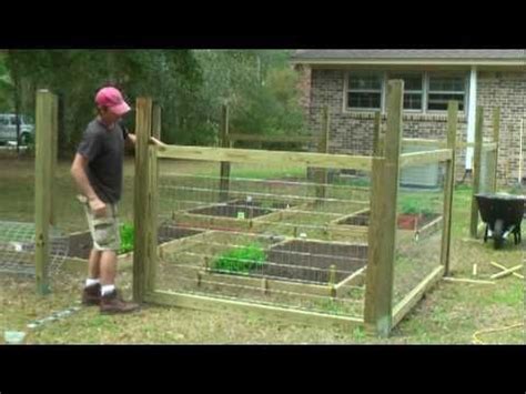 Ideas for building cheap garden fences for enclosing your vegetable plot. How to build a simple garden fence | Gardening | Pinterest ...