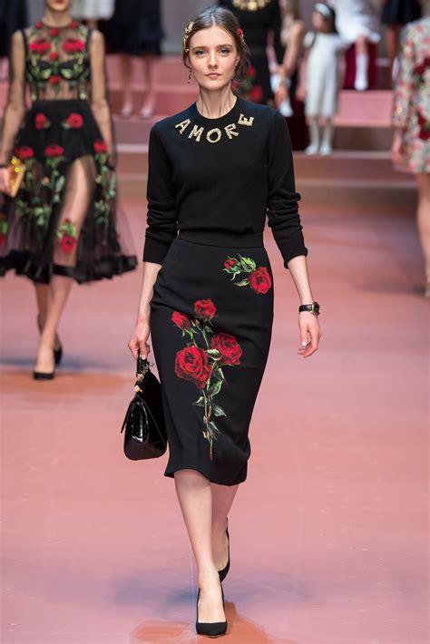 Dolce Gabbana Fall 2015 Ready To Wear Fashion Show Fashion Ready